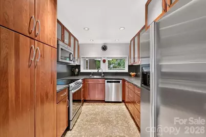 501 Ellsworth Road, Charlotte, NC 28211 - Photo 16