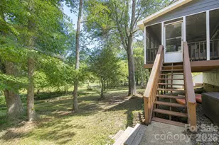 3837 Beauvista Dr, Charlotte, NC 28269 - Photo 32