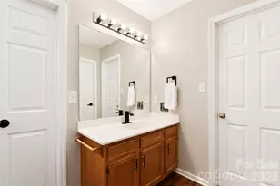 3837 Beauvista Dr, Charlotte, NC 28269 - Photo 22
