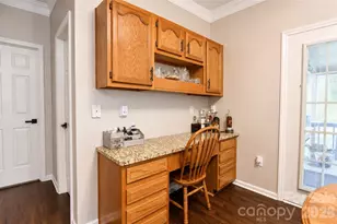 3837 Beauvista Dr, Charlotte, NC 28269 - Photo 14