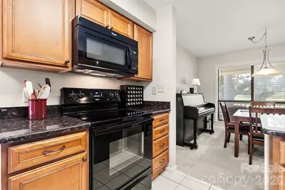 7912 Greenside Court, Charlotte, NC 28277 - Photo 6