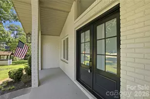 332 Shoreline Loop, Mooresville, NC 28117 - Photo 2
