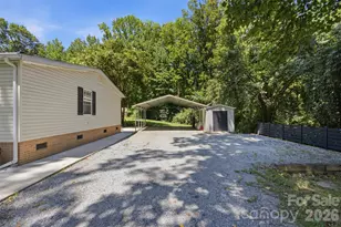 185 Payne St, Mount Holly, NC 28120 - Photo 4
