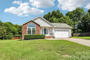 854 Highlander Ct, Concord, NC 28025 - Photo 2