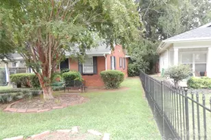 2516 Booker Ave, Charlotte, NC 28216 - Photo 2