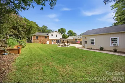 1724 Delchester Drive, Charlotte, NC 28210 - Photo 24