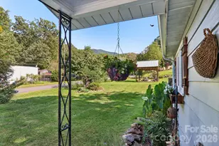 550 Lickstone Rd, Waynesville, NC 28786 - Photo 2
