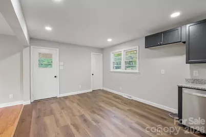 901 S 10th Street, Bessemer City, NC 28016 - Photo 10