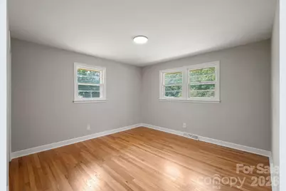 901 S 10th Street, Bessemer City, NC 28016 - Photo 18