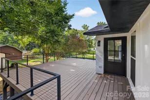 153 Woodlynn Dr, Charlotte, NC 28214 - Photo 36