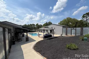 7562 Long Island Rd, Catawba, NC 28609 - Photo 4