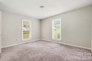 8163 Walnut Creek Ln, Charlotte, NC 28227 - Photo 12