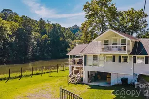 1380 Hwy 19A Hwy, Whittier, NC 28789 - Photo 2