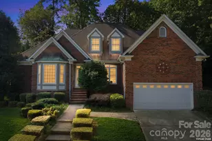 5111 Downing Creek Dr, Charlotte, NC 28269 - Photo 1