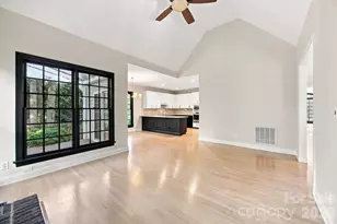 5111 Downing Creek Dr, Charlotte, NC 28269 - Photo 14