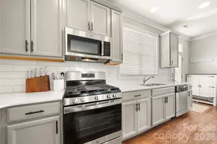 8309 Scotney Bluff Avenue, Charlotte, NC 28273 - Photo 10