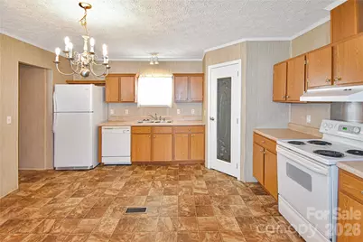 432 Forest Place NW, Lenoir, NC 28645 - Photo 8