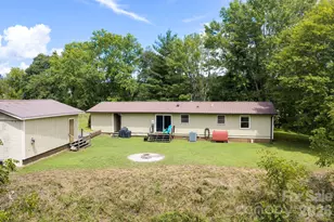 1057 Skyway Dr, Marshall, NC 28753 - Photo 4