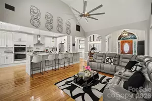 2013 Buckthorn Ct, Gastonia, NC 28056 - Photo 6