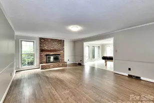 1401 Heatherloch Dr, Gastonia, NC 28054 - Photo 10