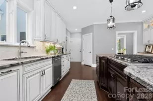 18928 Peninsula Point Dr, Cornelius, NC 28031 - Photo 10