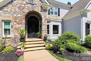 18928 Peninsula Point Dr, Cornelius, NC 28031 - Photo 2