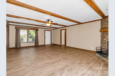 12 N Frederick Lane, Hendersonville, NC 28792 - Photo 14