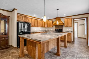 12 N Frederick Ln, Hendersonville, NC 28792 - Photo 6