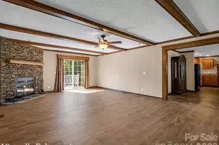 12 N Frederick Ln, Hendersonville, NC 28792 - Photo 10