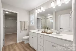 2224 Dardan Woods Dr, Charlotte, NC 28215 - Photo 12