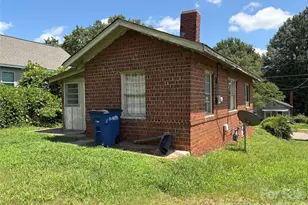 150 Woodlawn Dr, Statesville, NC 28677 - Photo 4