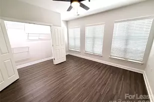 518 E 9th St, Charlotte, NC 28202 - Photo 14