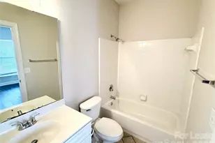 518 E 9th St, Charlotte, NC 28202 - Photo 12