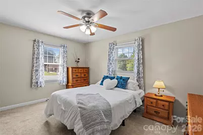 306 S Greenbriar Road, Statesville, NC 28625 - Photo 16