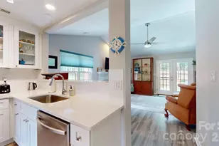 9028 Providence Colony Dr, Charlotte, NC 28277 - Photo 18