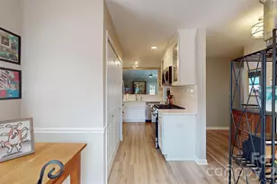 9028 Providence Colony Dr, Charlotte, NC 28277 - Photo 10