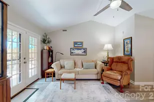9028 Providence Colony Dr, Charlotte, NC 28277 - Photo 24