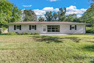 25 Hickory Tree Rd, Asheville, NC 28805 - Photo 2