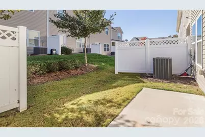 14416 Glendon Hall Lane, Charlotte, NC 28262 - Photo 2