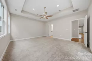 827C Wynnshire Dr, Hickory, NC 28601 - Photo 18