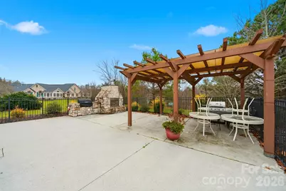 827C Wynnshire Drive #66, Hickory, NC 28601 - Photo 36