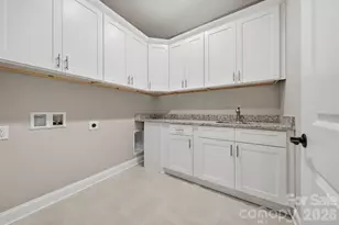 827C Wynnshire Dr, Hickory, NC 28601 - Photo 24