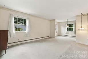 1641 Camelot Dr, Hendersonville, NC 28739 - Photo 12