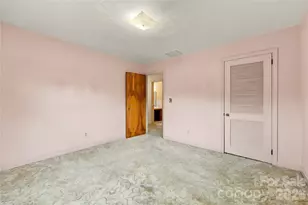 1641 Camelot Dr, Hendersonville, NC 28739 - Photo 26