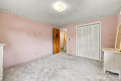1641 Camelot Drive, Hendersonville, NC 28739 - Photo 28