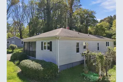 3305 Spartanburg Highway, Flat Rock, NC 28731 - Photo 6
