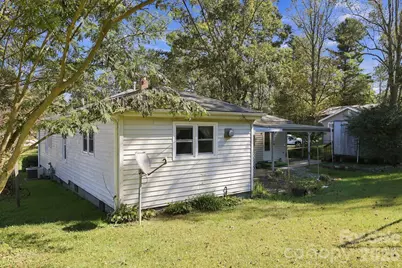 3305 Spartanburg Highway, Flat Rock, NC 28731 - Photo 4