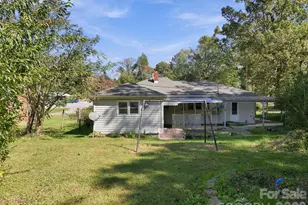 3305 Spartanburg Hwy, Flat Rock, NC 28731 - Photo 8