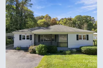 3305 Spartanburg Highway, Flat Rock, NC 28731 - Photo 1