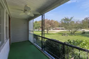 3305 Spartanburg Hwy, Flat Rock, NC 28731 - Photo 38